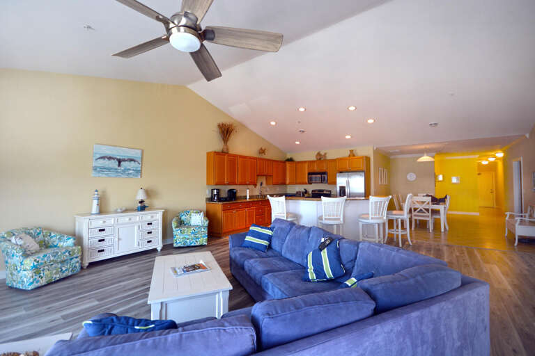 Mariner's Watch #403 Living-Kitchen Area
