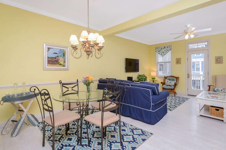 Living Room/Dining room