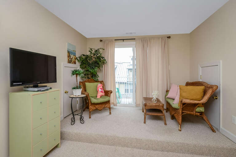 Top Floor Sitting Area