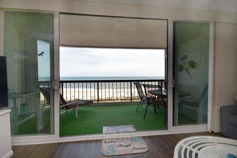 DOUBLE-WIDE-SLIDING-DOORS