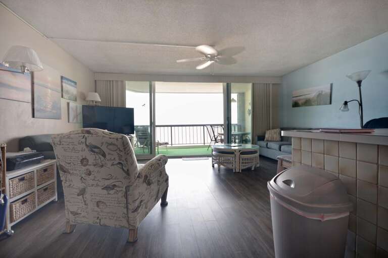 Irene 705 Living Area Irene 705 Living Area