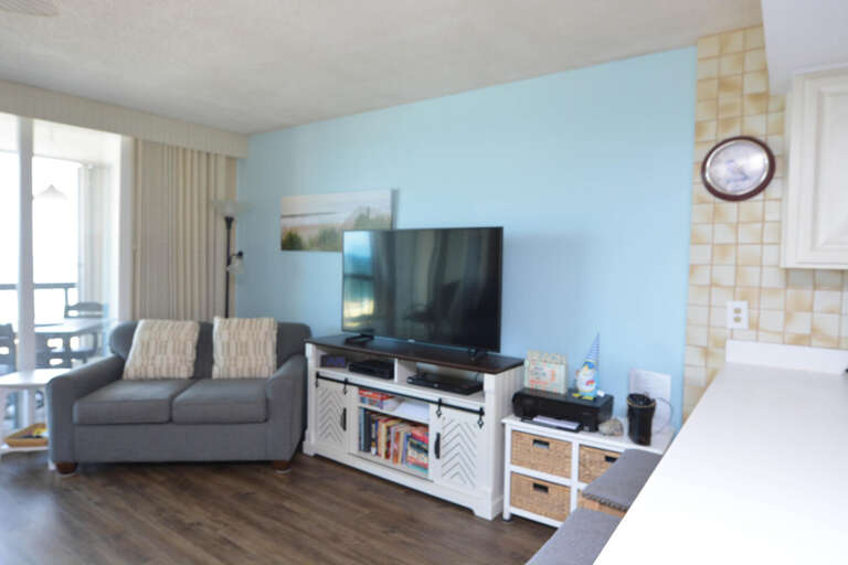 LIVING-AREA