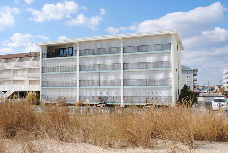 Mariner-I-Ocean-Front-Condo