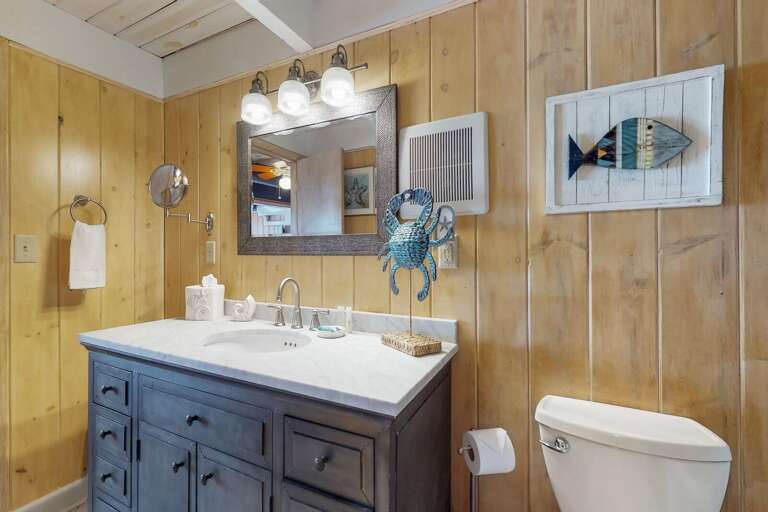 Master Bathroom Upstairs