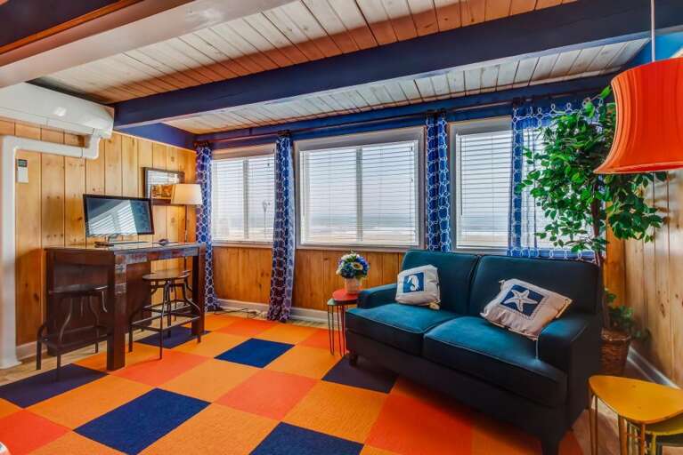 Master Bedroom Sitting Area