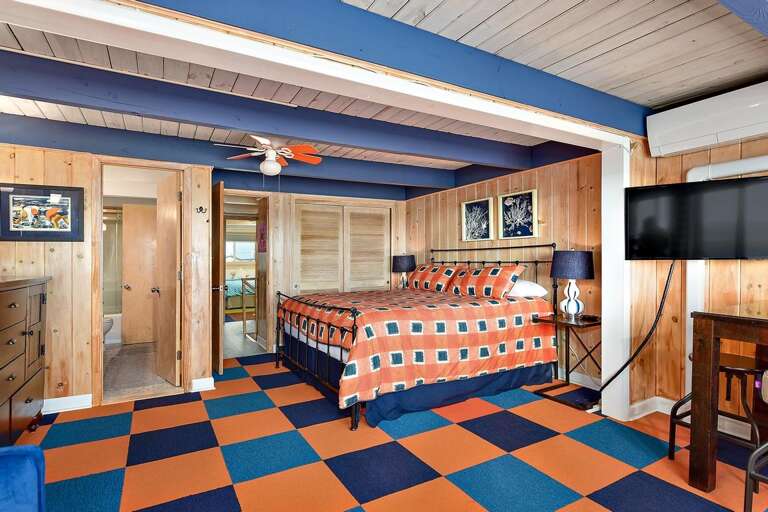 Oceanfront-King-Bedroom Oceanfront-King-Bedroom