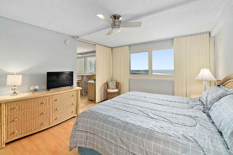 Oceanfront Master Bedroom with King Oceanfront Master Bedroom with King