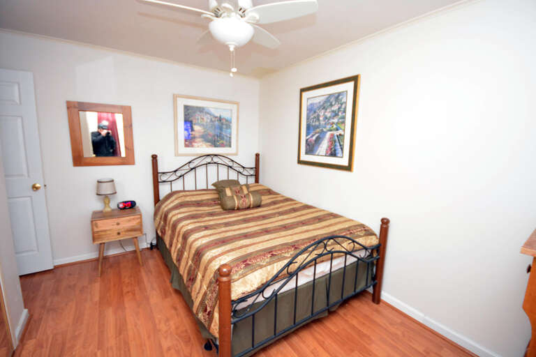 Bedroom 2 with Queen