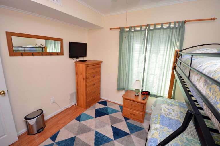 Bedroom 3 with Pyramid Bunk Bed