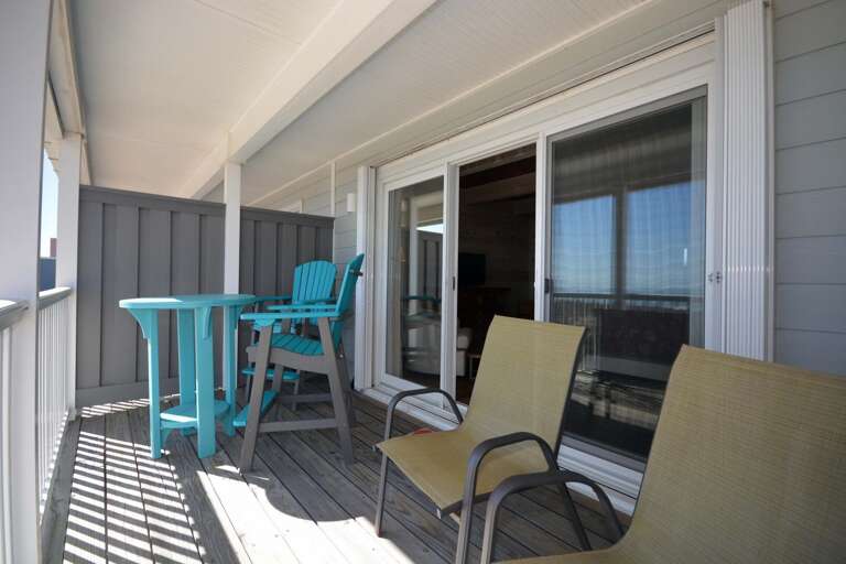 BALCONY-OFF-OF-MASTER-BEDROO