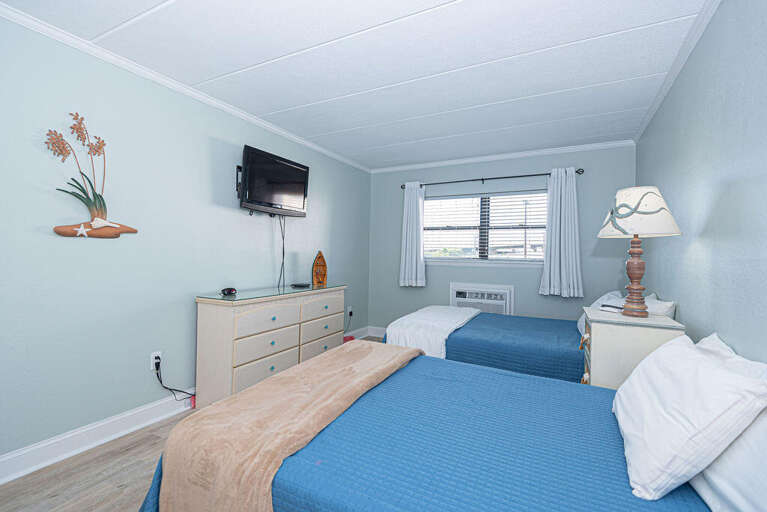 Oceanwalk 208- Bedroom
