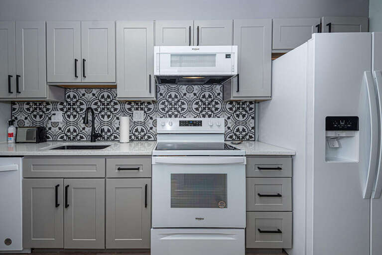 Oceanwalk 208- Kitchen