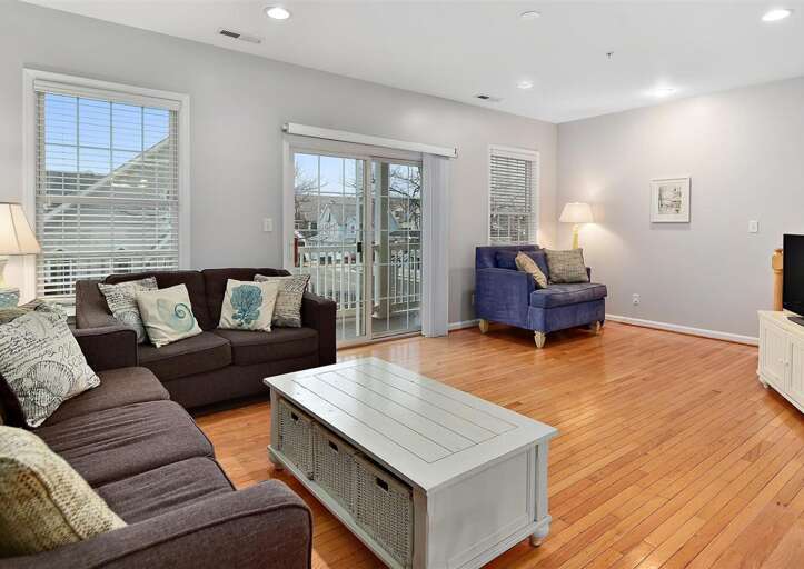 Boards Edge Villas 102 Living Area