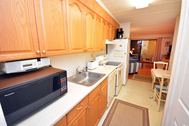Kitchen-408 Oceanwalk-Ocean City