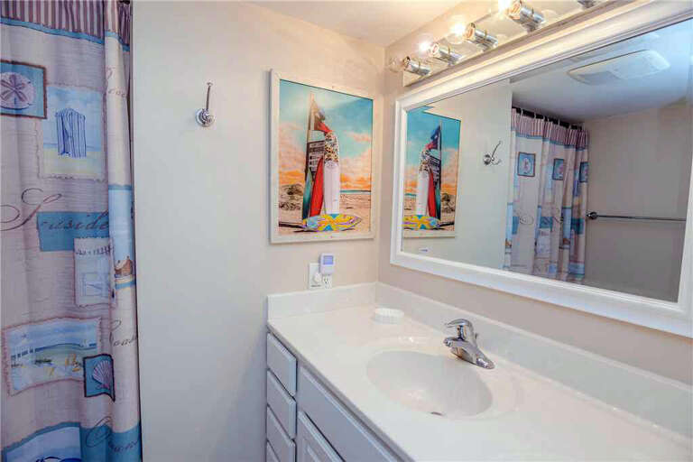MASTER-BATHROOM