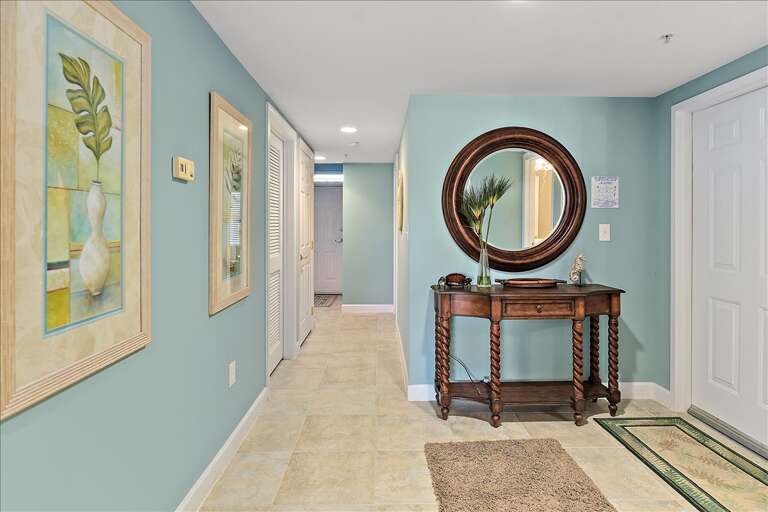 Bay One 101 - Hallway