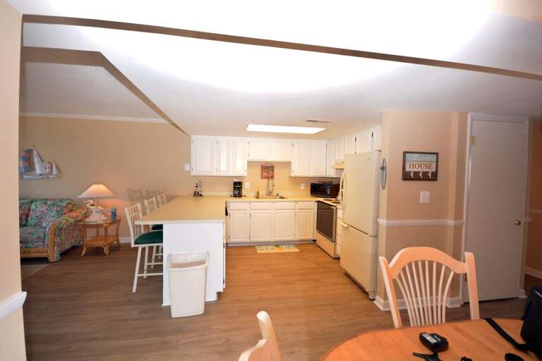 KITCHEN at MISTY SEA 402