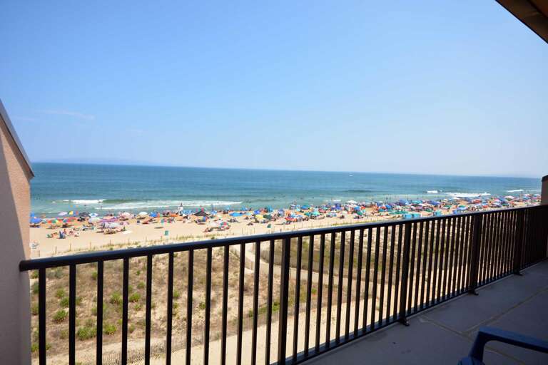 Misty-Sea-402-Balcony