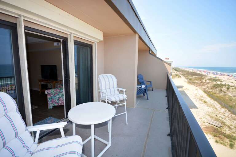 Misty-Sea-402-Balcony