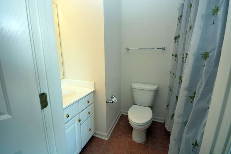 Fourth Floor Loft Area-Full Bathroom