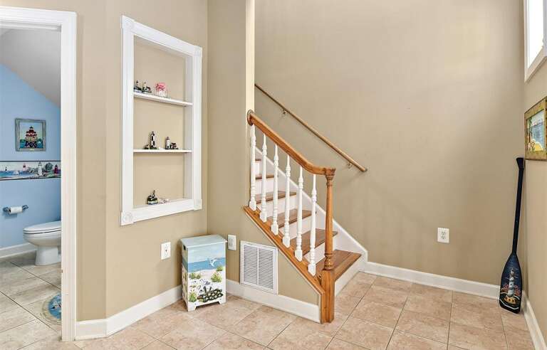 Entryway on Bottom Floor Entryway on Bottom Floor