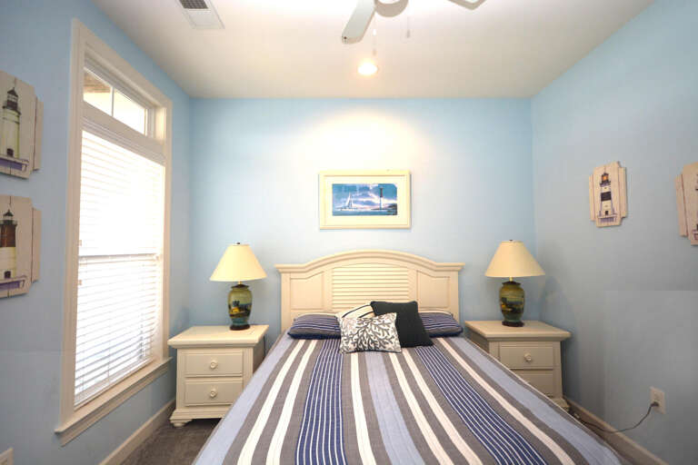 GROUND-FLOOR-QUEEN-BEDROOM GROUND-FLOOR-QUEEN-BEDROOM