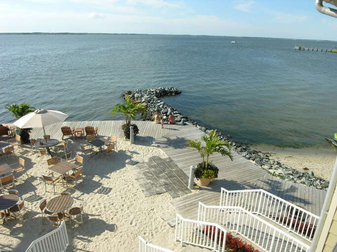 Outdoor Bayside Dining Area at Sunset Island Outdoor Bayside Dining Area at Sunset Island