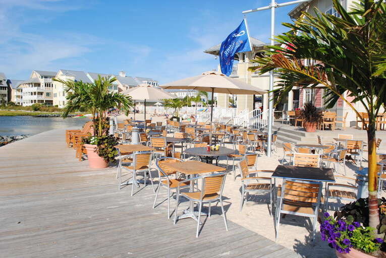 Outdoor Dining Area at Sunset Island