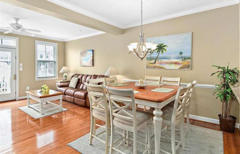 Sunset-Island-31-Dining-Area