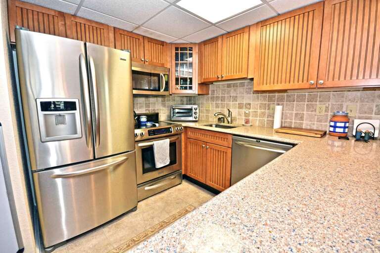Canvasback 209 Kitchen