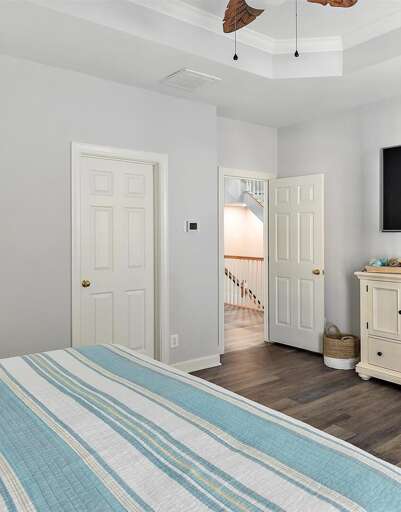 Master Bedroom with King Bed-3rd-Floor