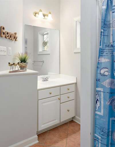 Ground-Floor-Full-Bath