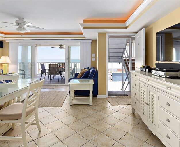 Living area at Ocean City Boardwalk Suites N-1