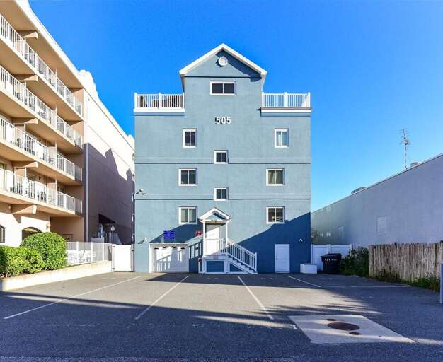 PARKING-IN-BACK-OF-BUILDING