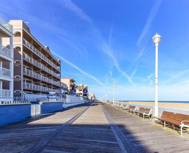 BOARDWALK-VIEW