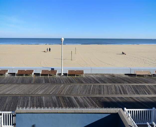 BALCONY-VIEW BALCONY-VIEW