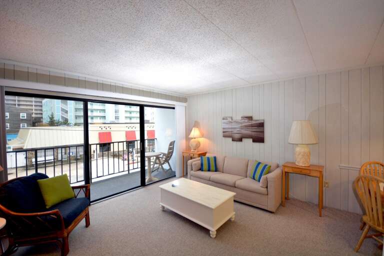 Living Area-206 Shore Lea