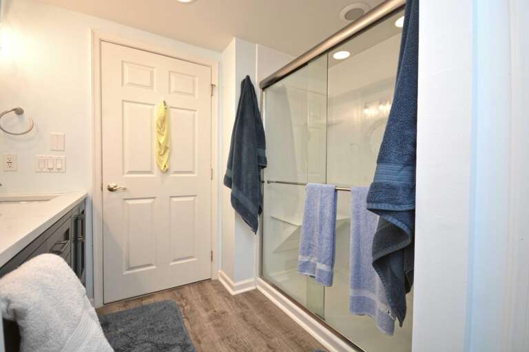 MASTER-BEDROOM-SHOWER