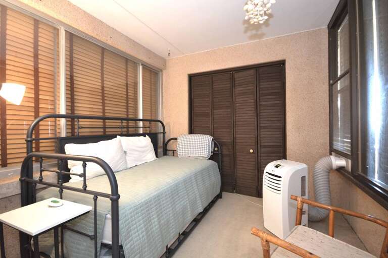 REAR-BALCONY-DAYBED WITH TRUNDLE