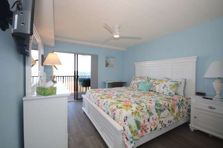 OCEAN-FRONT-KING-MASTER