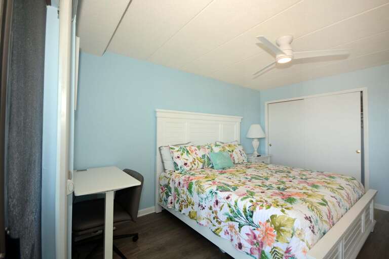 OCEAN-FRONT-KING-MASTER