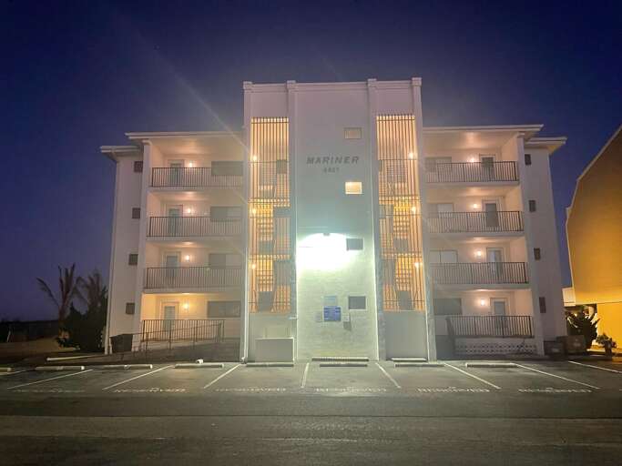 Mariner 3M- Building