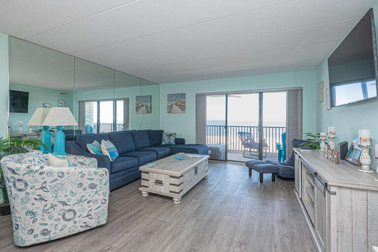 Mariner 3M- Living Room