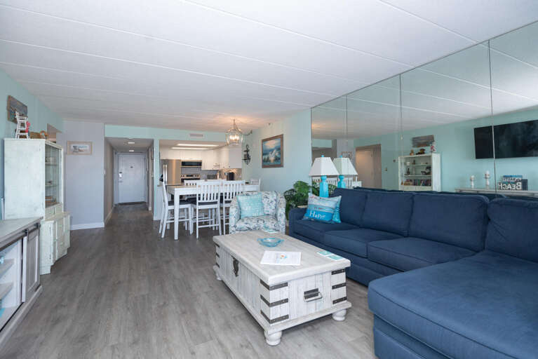 Mariner 3M- Living Room