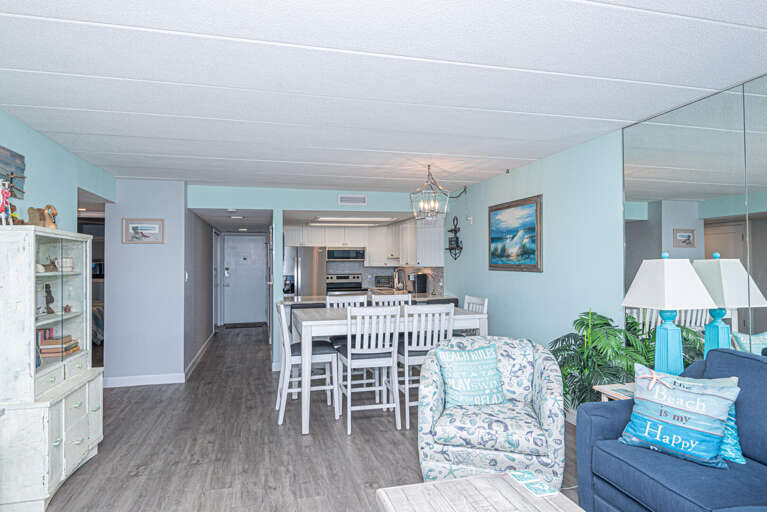 Mariner 3M- Living Room