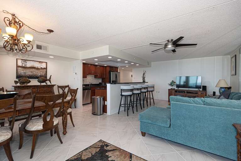 Quay 1007 Living-Area