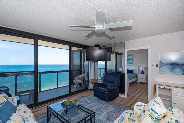 LIVING-AREA- Golden Sands 1412