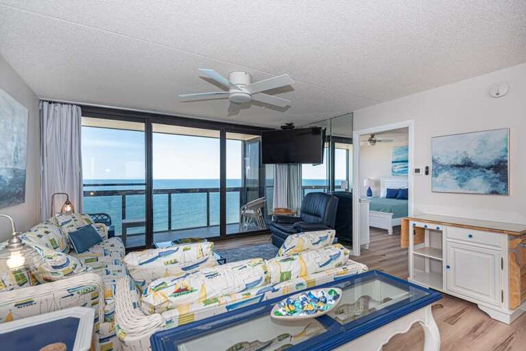 LIVING-AREA- Golden Sands 1412