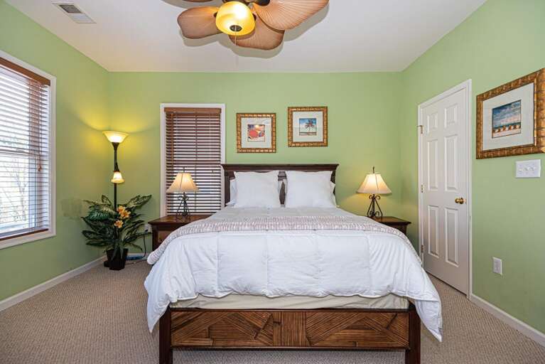 Master-Bedroom-Queen