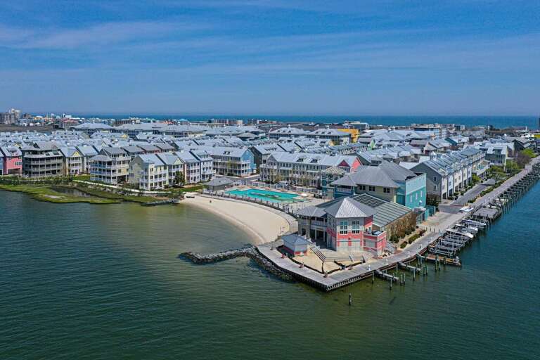 Pool-Clubhouse-Complex